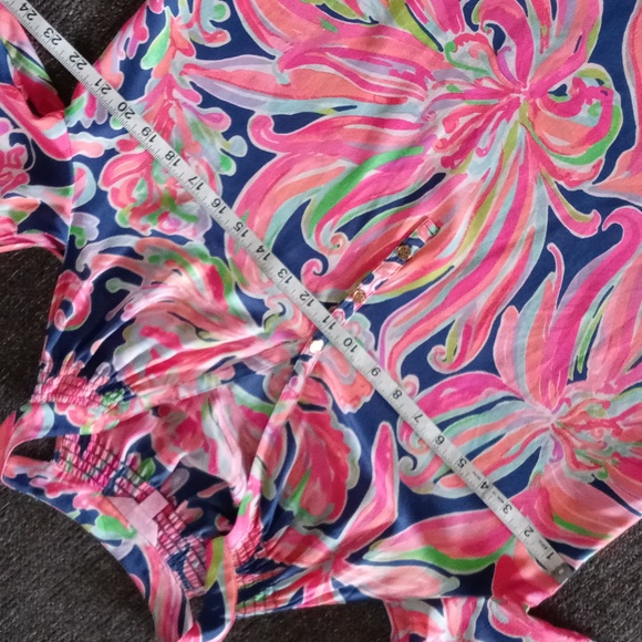 💞VERY HTF Lilly Pulitzer💞 - Sunny Shoulder Elsa Top - Picture 11 of 12